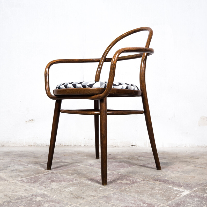 Vintage fauteuil van Radomir Hofman voor TON, 1967