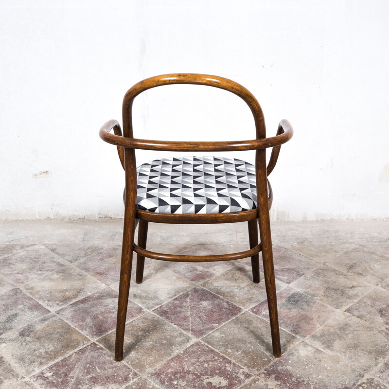 Vintage fauteuil van Radomir Hofman voor TON, 1967