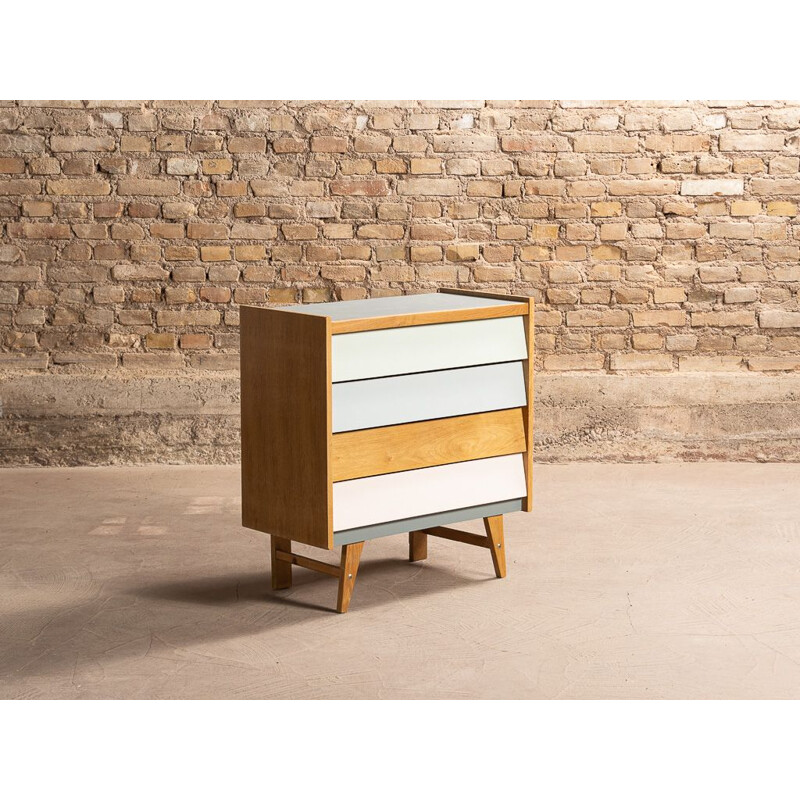 Vintage oak chest of drawers with 4 drawers on compass legs