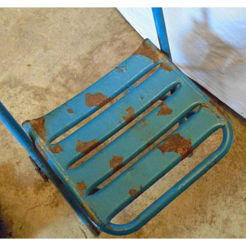 Vintage Tolix painted metal folding chair, 1950