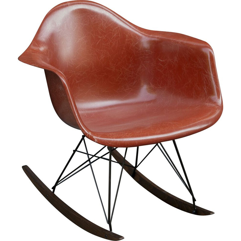 Sedia a dondolo vintage in terracotta di Charles e Ray Eames per Herman Miller, 2000