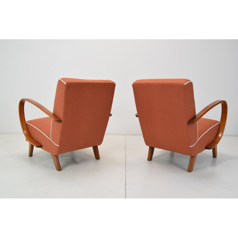 Paire de fauteuils vintage en bois et tissu par Jindrich Halabala, Tchécoslovaquie 1950