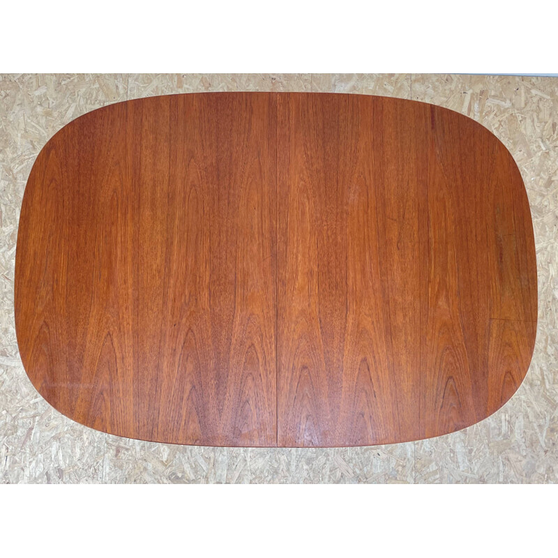 Mid century dining table by Victor Wilkins for G Plan, 1970s