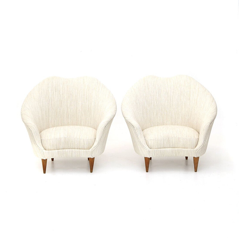 Pair of vintage armchairs in creamy white fabric by Federico Munari, 1950s