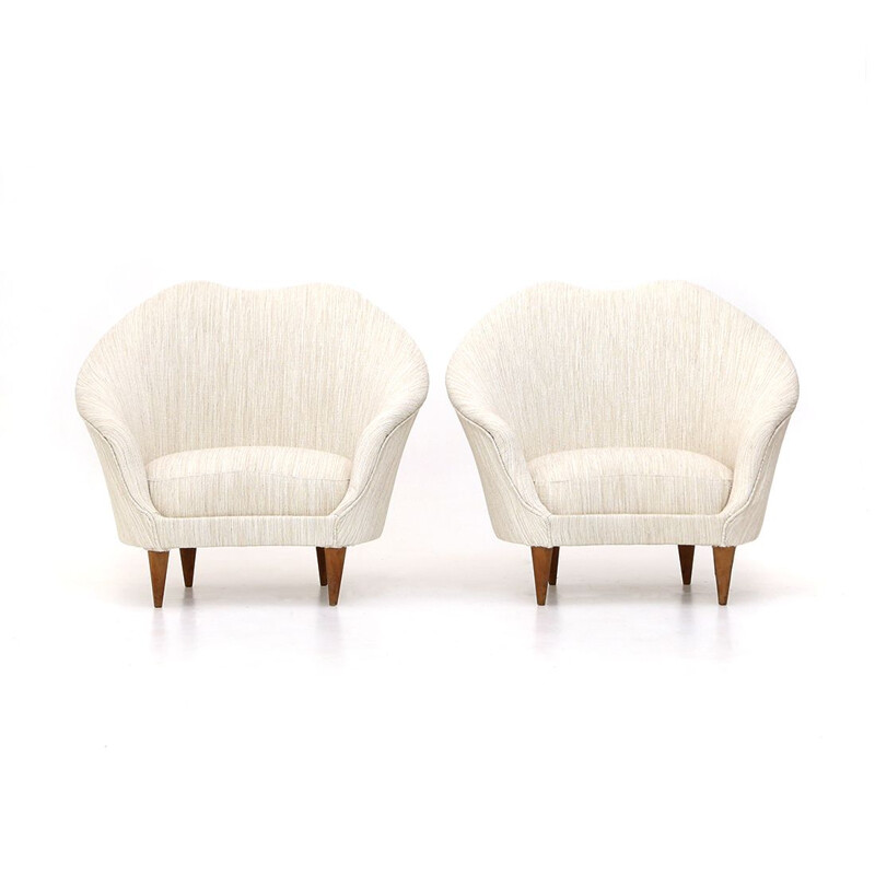 Pair of vintage armchairs in creamy white fabric by Federico Munari, 1950s