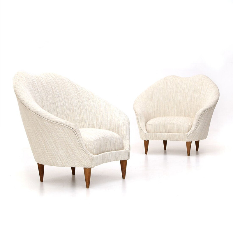 Pair of vintage armchairs in creamy white fabric by Federico Munari, 1950s