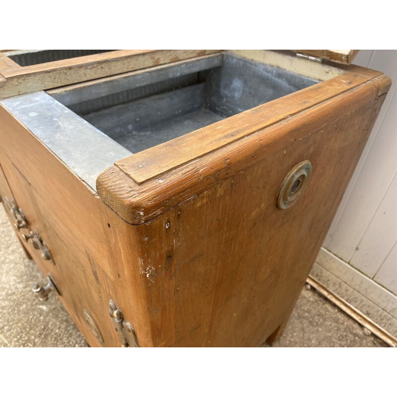 Mid century wooden cooler, 1930