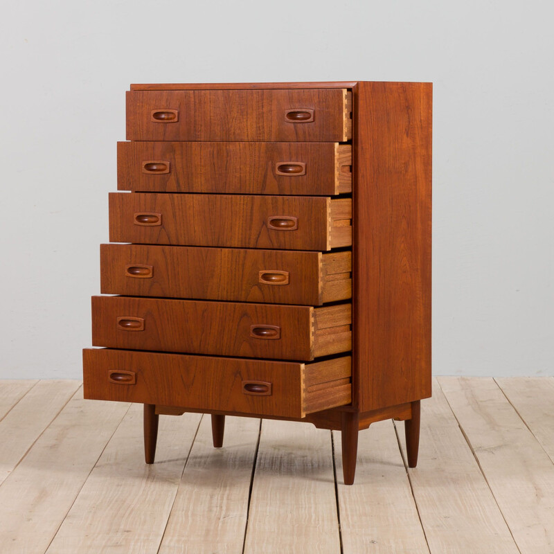 Danish mid century chest of drawers in teak, 1960s