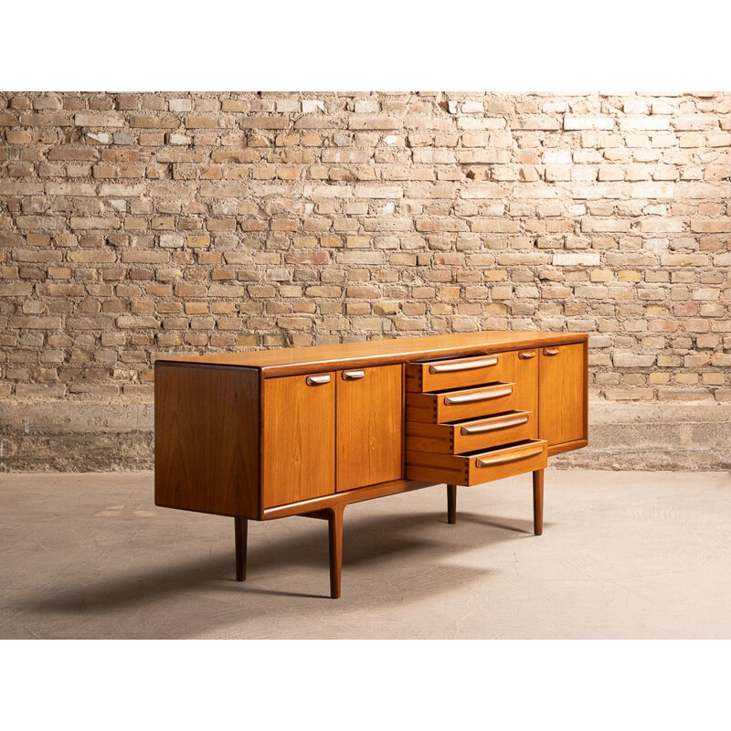 Scandinavian light teak sideboard with 2 double doors, 1970