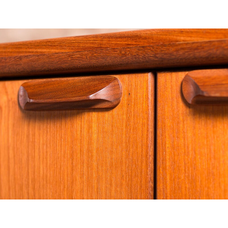 Scandinavian light teak sideboard with 2 double doors, 1970