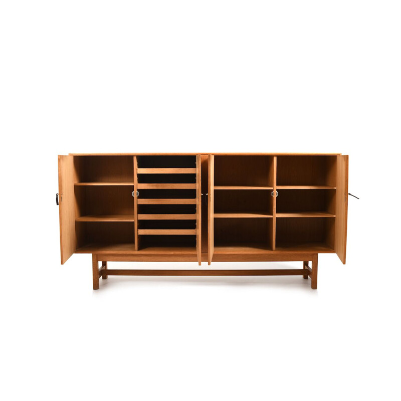 Vintage sideboard in oakwood by Kurt Østervig for KP Møbler, Denmark 1970s