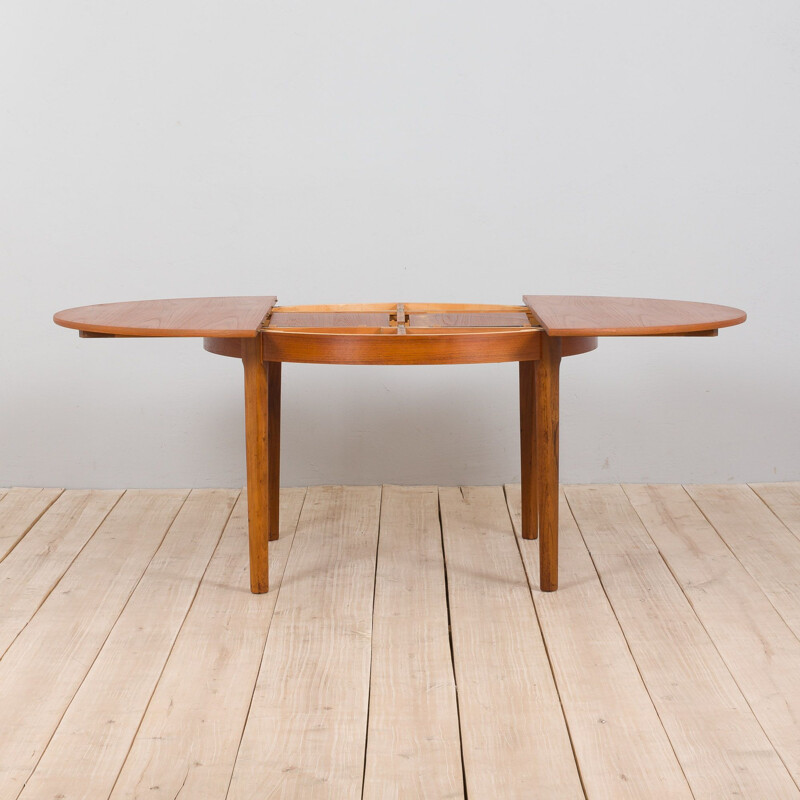 Mid century Danish round teak extension table, 1960s