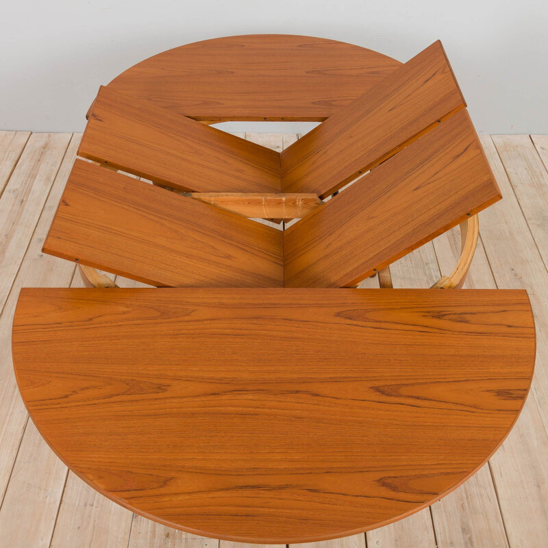 Mid century Danish round teak extension table, 1960s