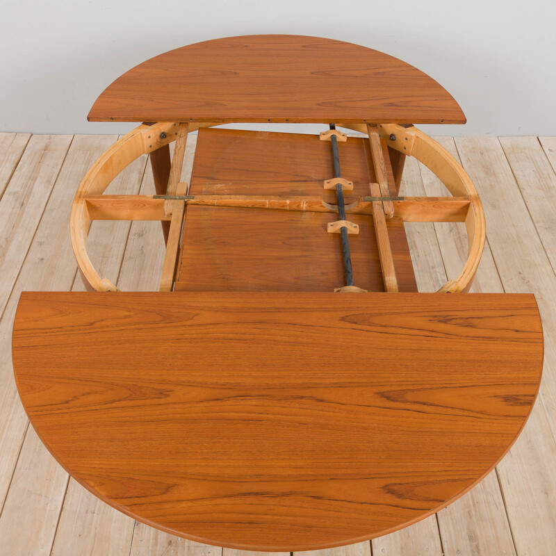 Mid century Danish round teak extension table, 1960s