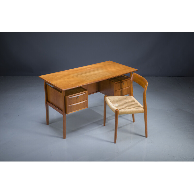 Danish vintage freestanding teak desk by Gunnar Nielsen for Tibergaard, 1960s