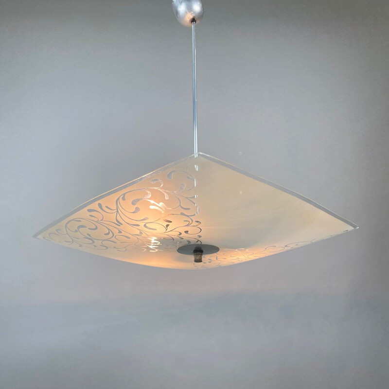 Lámpara de suspensión vintage de cristal de Napako, Checoslovaquia 1960