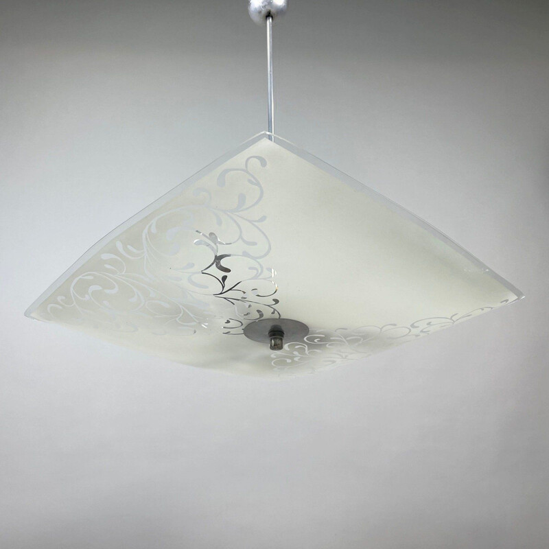 Lámpara de suspensión vintage de cristal de Napako, Checoslovaquia 1960
