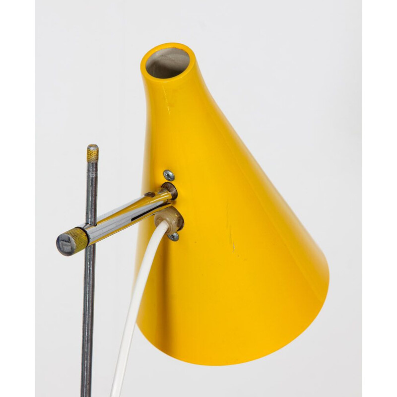 Lampe à poser vintage en métal jaune par Josef Hurka pour Lidokov, 1960
