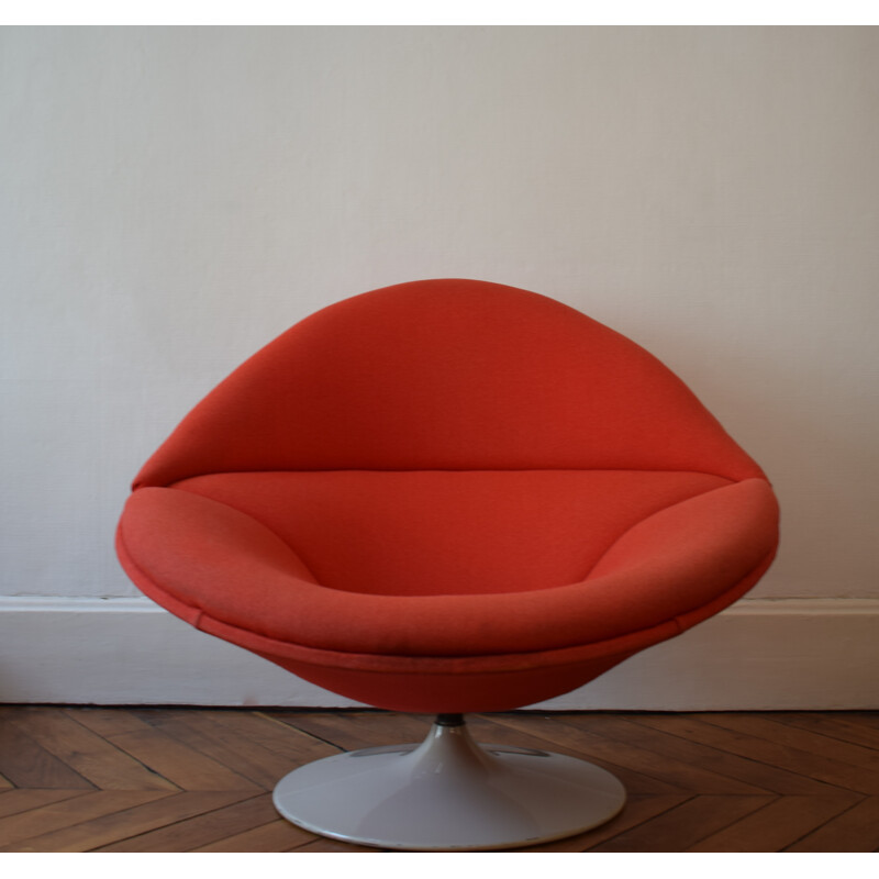 F553 armchair in fiber glass and red fabric, Pierre PAULIN - 1963