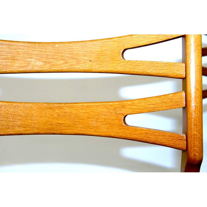 Ensemble de 4 chaises vintage en chêne et simili-cuir, Suède 1960