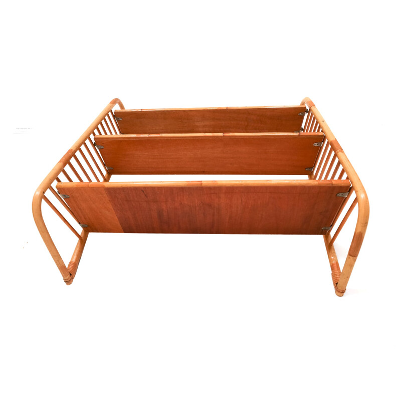 Modular vintage shelf in rattan