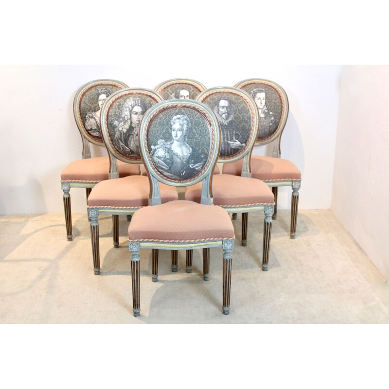 Ensemble de 6 chaises vintage Jacques Grange Louis XVI en bois médaillon
