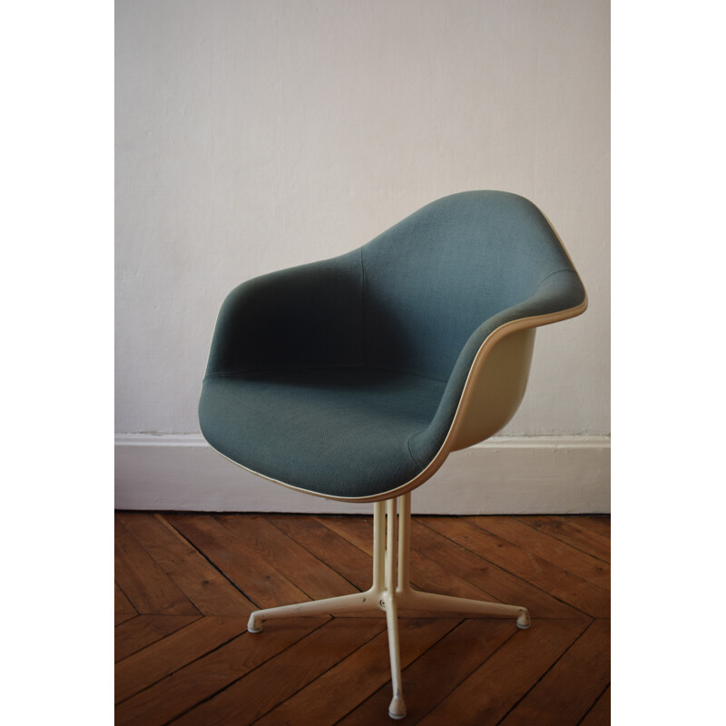Herman Miller La Fonda white and blue armchair, Charles & Ray EAMES - 1960s