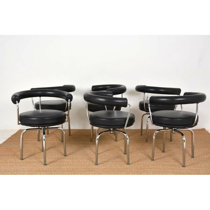 Set of 6 vintage swivel armchairs "LC 7" by Le Corbusier, Perriand and Jeanneret for Cassina, 1980