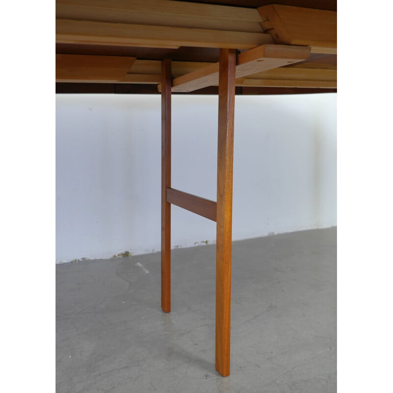 Extendable teak vintage dining table by Ib Kofod-Larsen for Faarup Mobelfabrik, Denmark 1960s