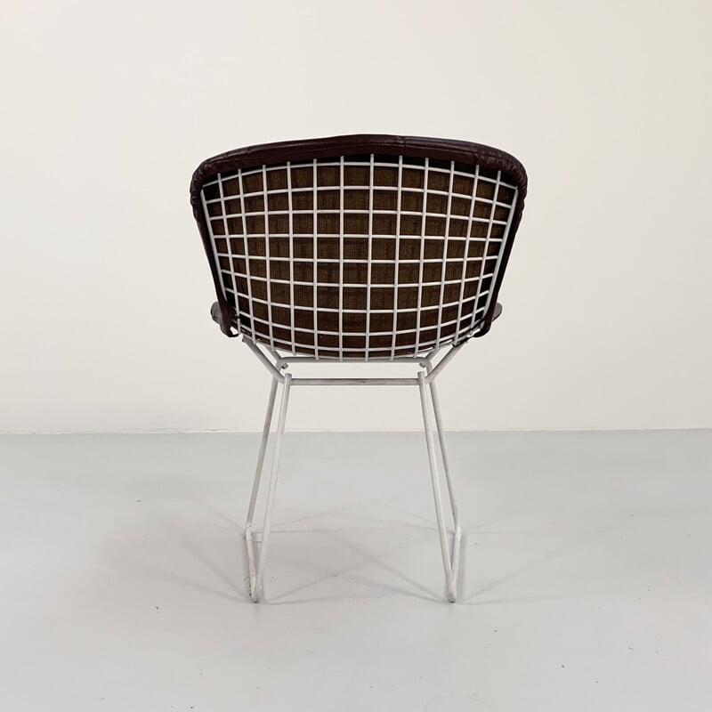 Chaise vintage en fil métallique avec revêtement en cuir par Harry Bertoia pour Knoll, 1970