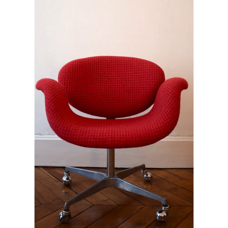 Tulipe Artifort red armchair with casters, Pierre PAULIN - 1960s