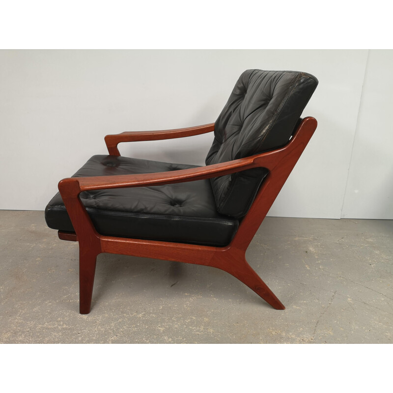 Scandinavische vintage fauteuil in teak en zwart leer, 1970