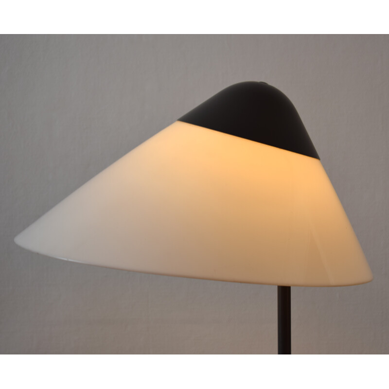 "Opala" lamp in metal and opaline, Hans WEGNER - 1970s