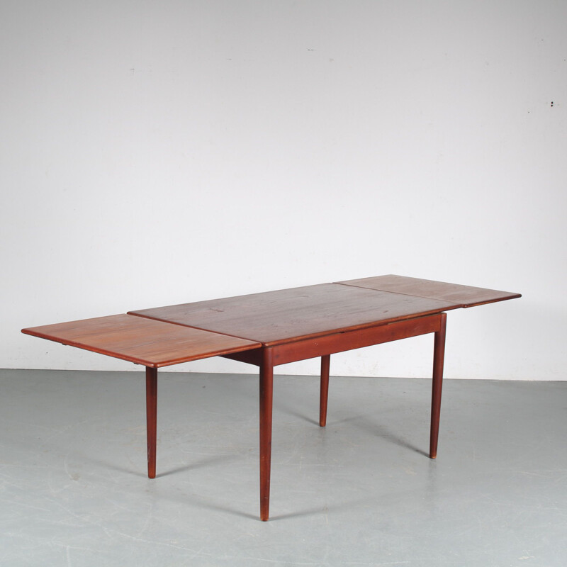 Mid century extendible Danish teak dining table, 1950s