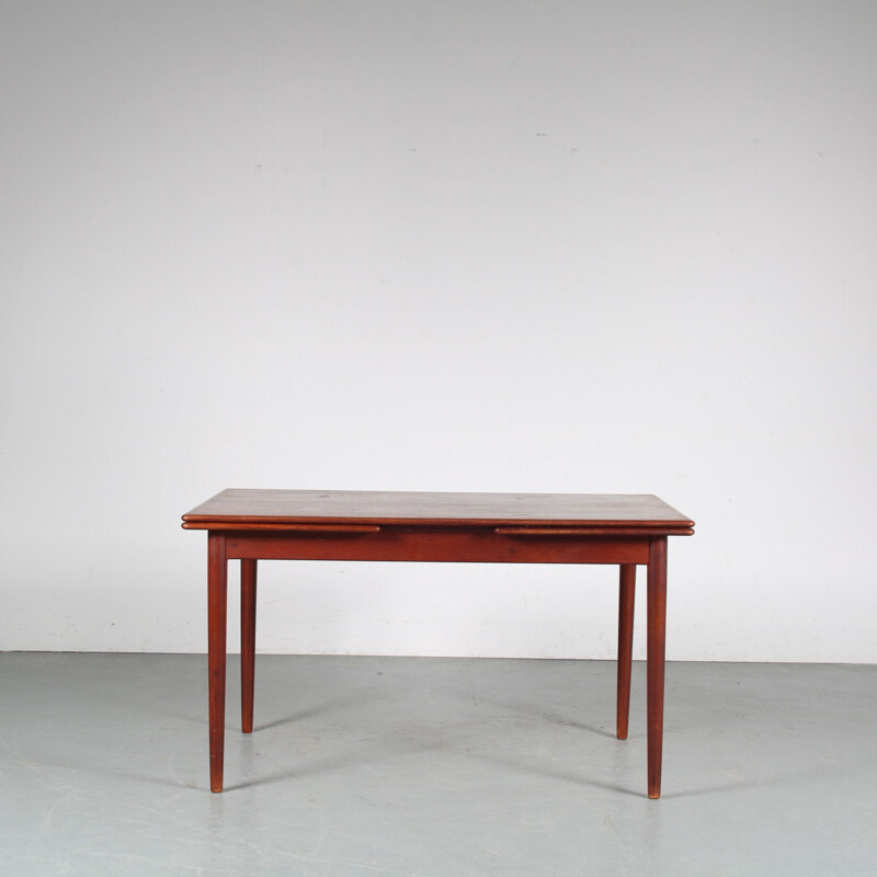 Mid century extendible Danish teak dining table, 1950s