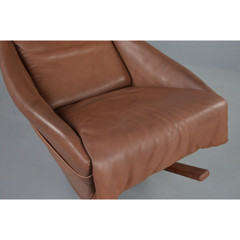 Mid century rocking chair in bull leather by De Sede, 1970s