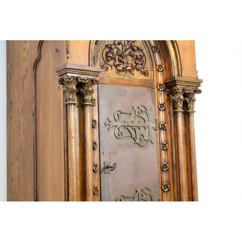 Armoire de tabernacle d'église vintage en bois de chêne