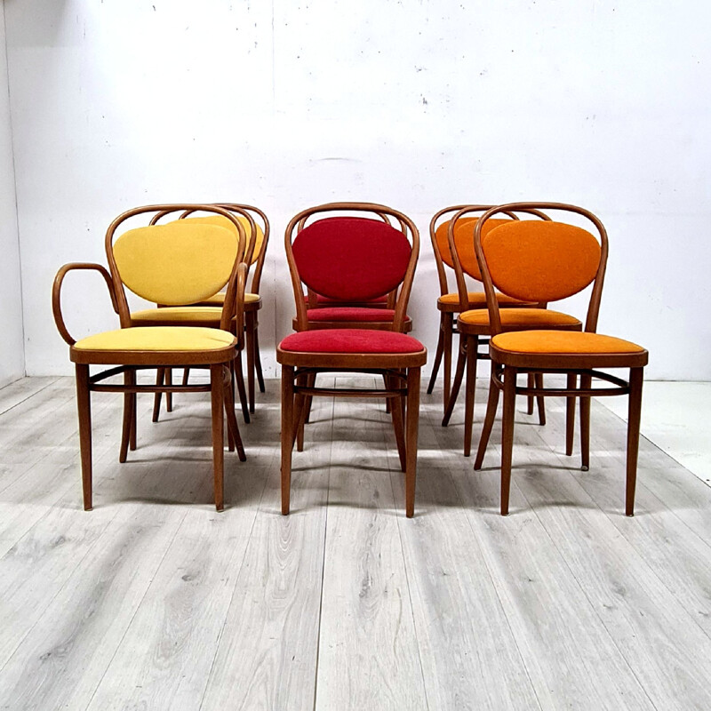 Set of 9 vintage Thonet 215 P dining chairs, Austria 1970s