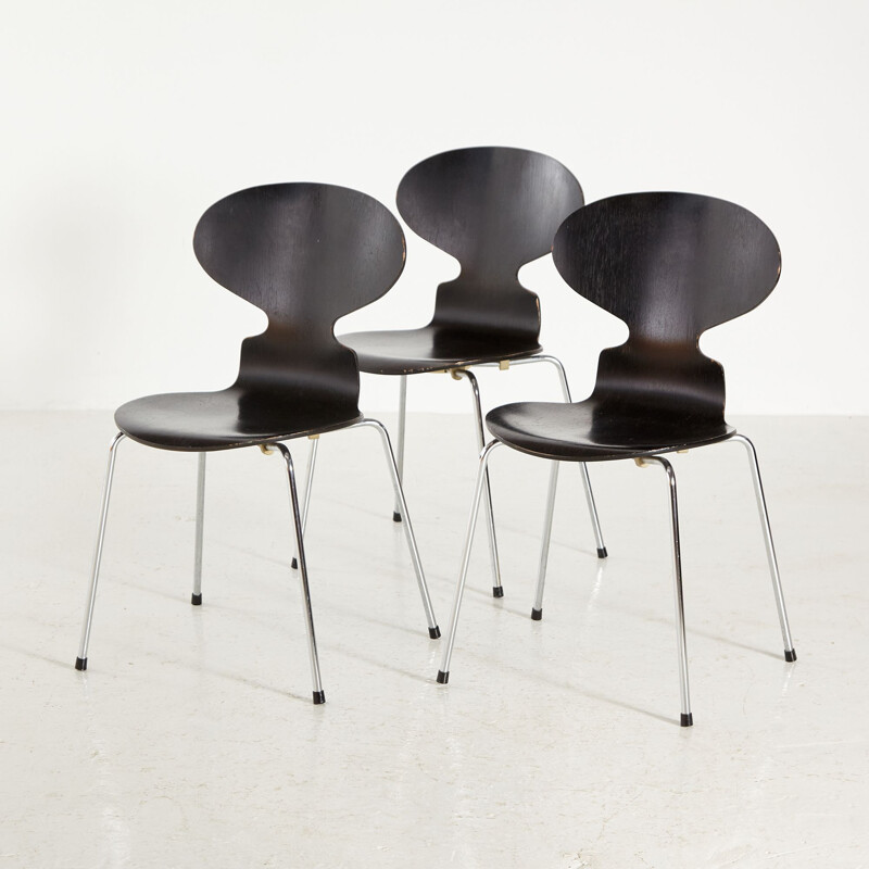 Vintage model 3101 chair by Arne Jacobsen for Fritz Hansen