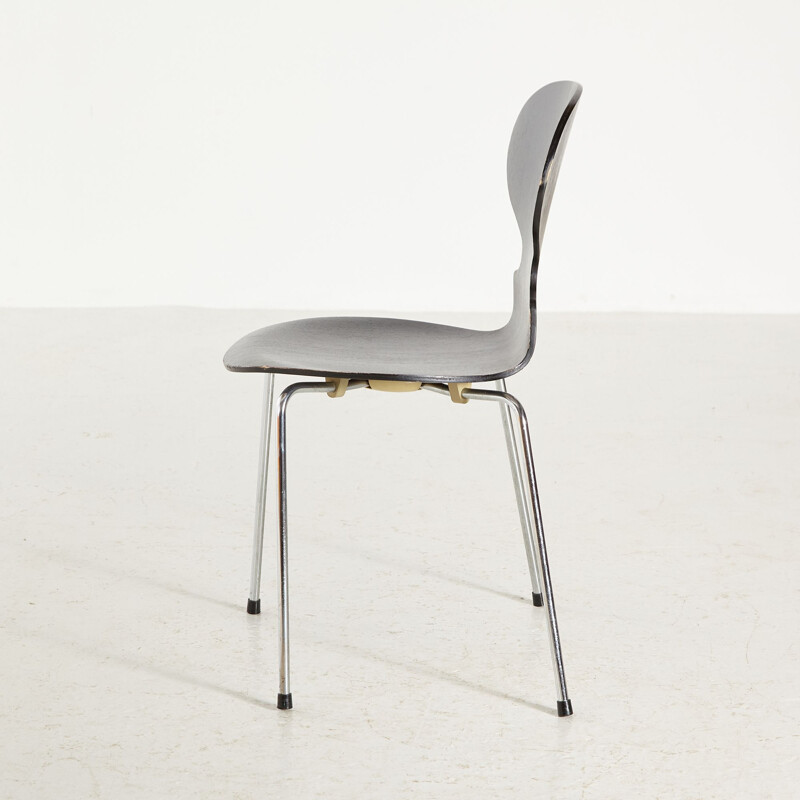 Vintage model 3101 chair by Arne Jacobsen for Fritz Hansen