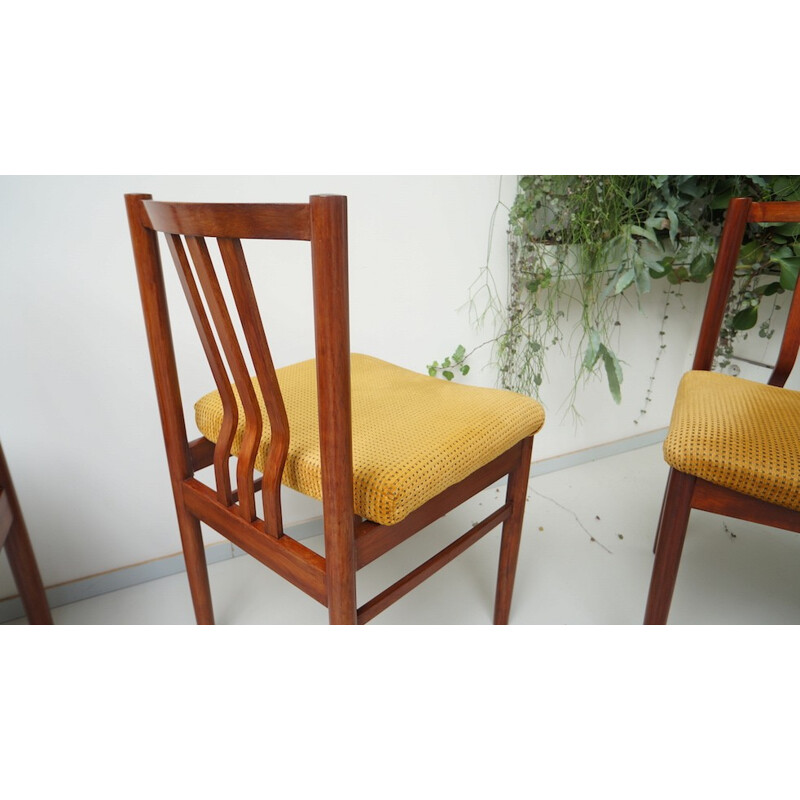 Set of 4 vintage yellow chairs - 1950s