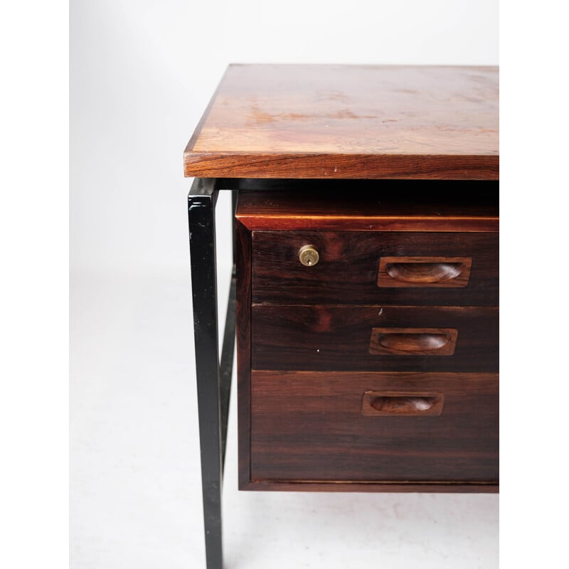 Vintage palissander bureau met metalen poten, Denemarken 1960