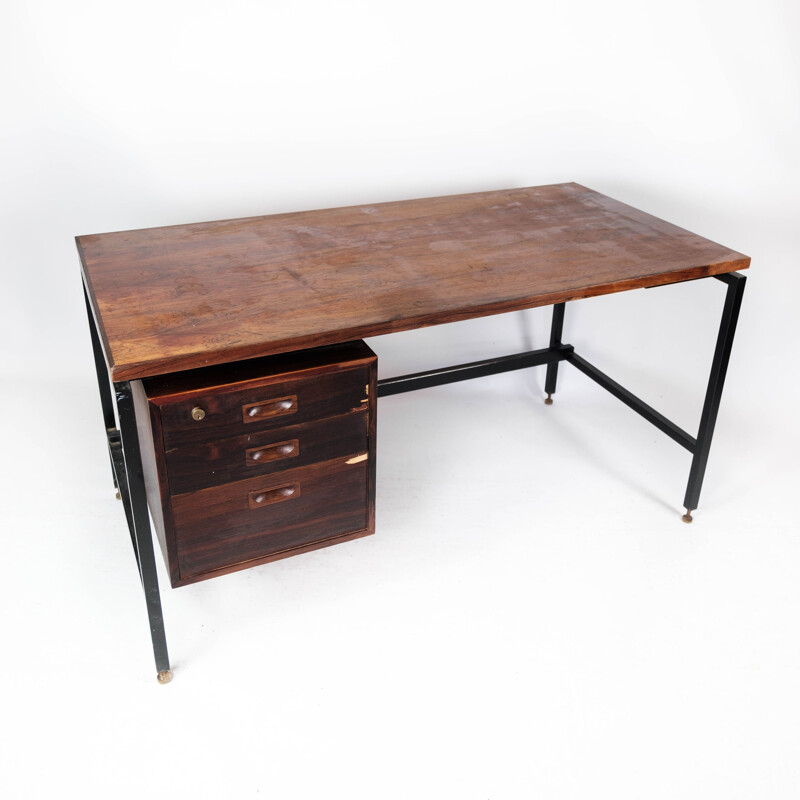 Vintage palissander bureau met metalen poten, Denemarken 1960