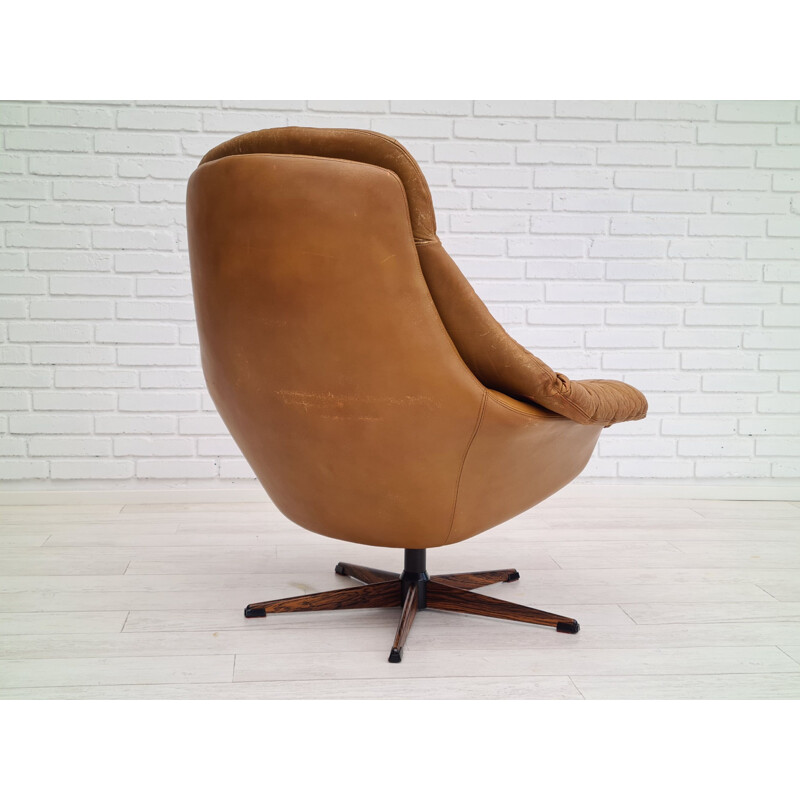 Danish vintage leather swivel armchair by H.W.Klein for Bramin, 1970s