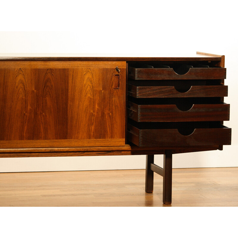 Sideboard in rosewood by Gunni OMANN for Omann Jun - 1950s