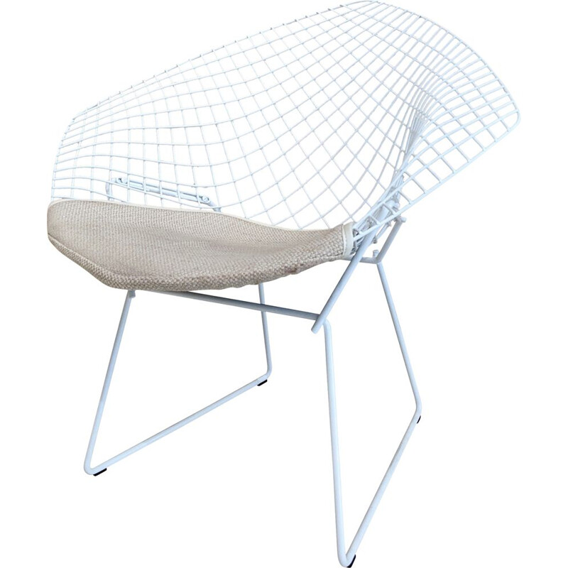 Vintage white steel diamond chair by Harry Bertoia