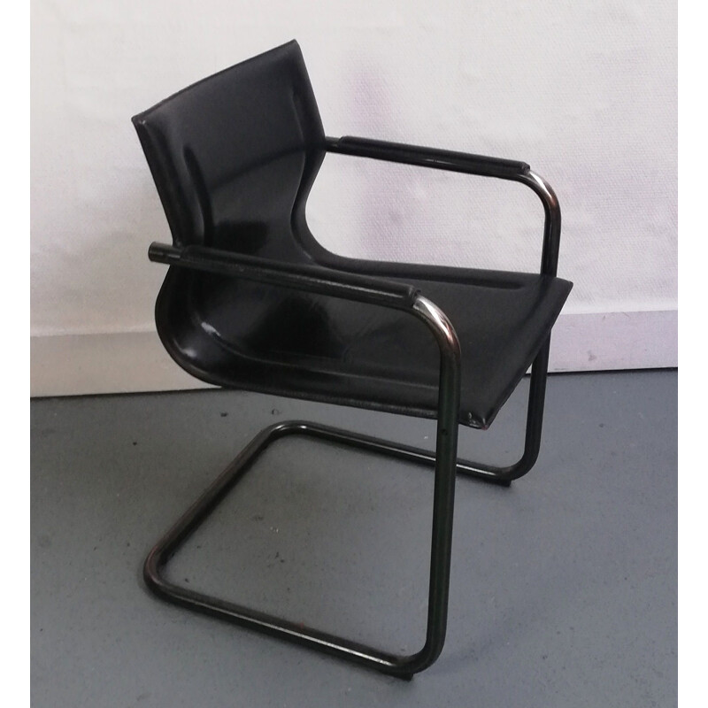 Vintage zwart lederen fauteuil Matteo Grassi