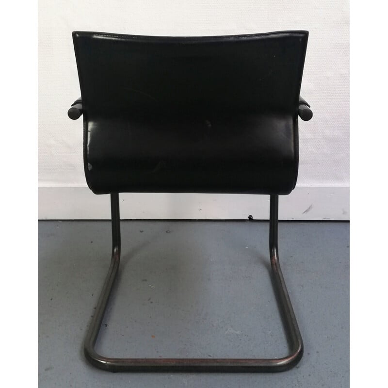 Vintage black leather armchair Matteo Grassi