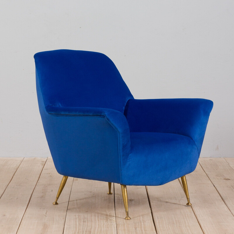 Italian vintage blue velvet armchair by Gigi Radice, 1960s