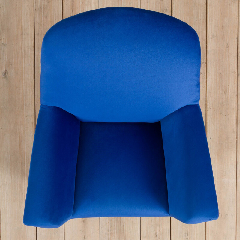 Italian vintage blue velvet armchair by Gigi Radice, 1960s